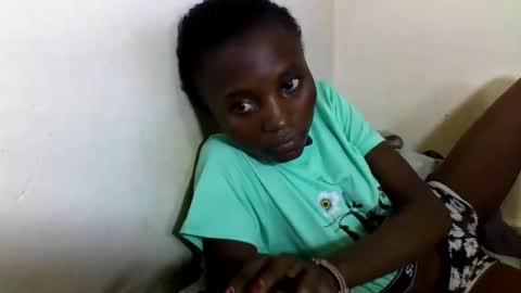 Snapshot of sexyneedle22 chatting on March 2025 07:41:01 AM VIVIAN online show from March 2025 07:41:01 AM