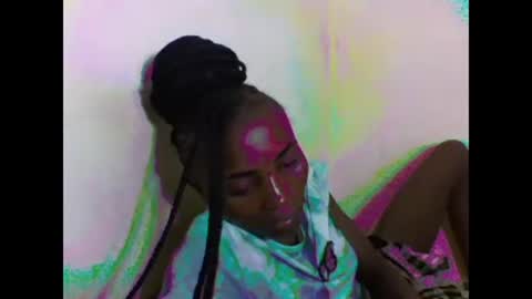 Snapshot of sexyneedle22 chatting on March 2025 11:29:02 AM VIVIAN online show from March 2025 11:29:02 AM