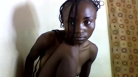 Snapshot of sexyneedle22 chatting on March 2025 08:22:01 AM VIVIAN online show from March 2025 08:22:01 AM