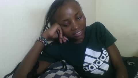 Snapshot of sexyneedle22 chatting on March 2025 06:21:01 AM VIVIAN online show from March 2025 06:21:01 AM