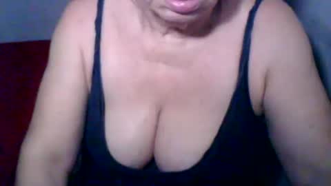 Snapshot of sexyoldwet chatting on December 2024 02:29:02 AM AnneSofia online show from December 2024 02:29:02 AM