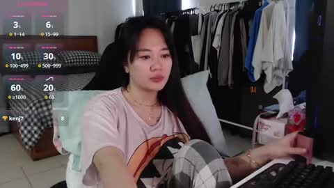 sexypenguin13 online show from January 2026 08:20:01 AM