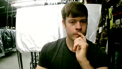 Erikson online show from September 2025 05:42:01 AM