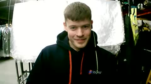 Erikson online show from April 2026 05:41:02 AM