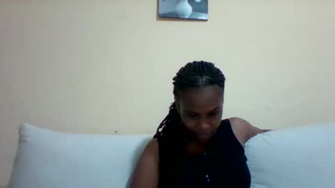 Snapshot of sexyqueen3457132 chatting on January 2025 06:02:01 PM DOVY ACHIENG online show from January 2025 06:02:01 PM