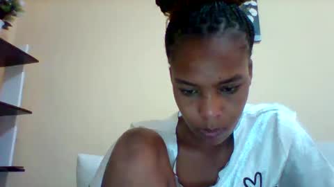 Snapshot of sexyqueen3457132 chatting on March 2025 09:18:02 AM DOVY ACHIENG online show from March 2025 09:18:02 AM