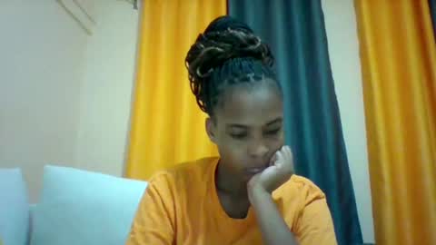 Snapshot of sexyqueen3457132 chatting on March 2025 01:21:01 AM DOVY ACHIENG online show from March 2025 01:21:01 AM