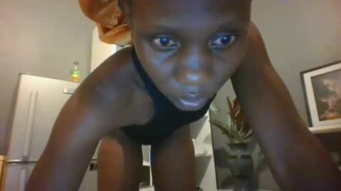 Snapshot of sexyquin1 chatting on February 2025 06:43:01 PM sexyquin1 online show from February 2025 06:43:01 PM