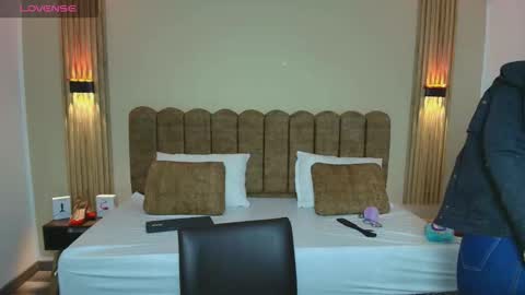 R A C H E L online show from October 2025 11:51:02 AM