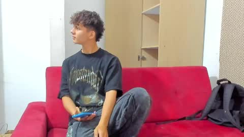 MATIAS-18   THIAHO -18  MAX-19  NICOKALY-19  CAIN-19   MOD ESTEBAN online show from April 2026 01:58:02 PM