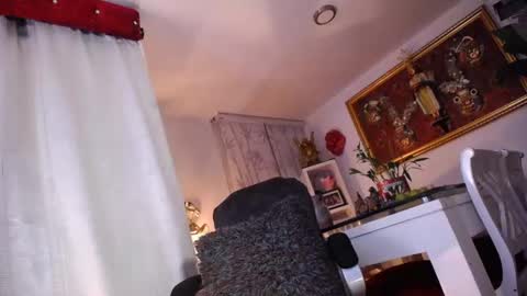    online show from February 2025 05:02:01 AM