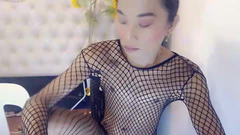 sexyshinixx online show from September 2025 10:10:01 PM