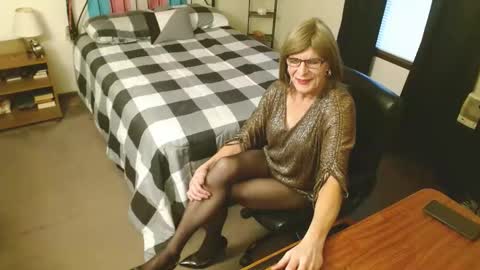 Snapshot of sexysindey79 chatting on December 2024 09:04:02 PM sexysindey79 online show from December 2024 09:04:02 PM