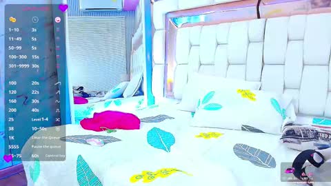 Kendall online show from March 2025 12:15:02 PM