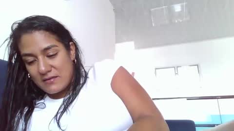 Snapshot of sexyskin8_xxx chatting on February 2025 08:44:01 PM sexyskin8_xxx online show from February 2025 08:44:01 PM