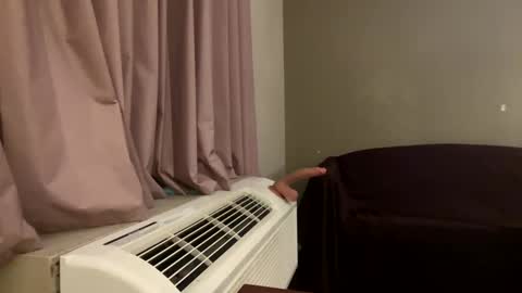 Smooth bi guy online show from October 2025 09:04:02 AM