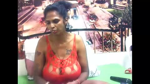 sexyva4u2luv online show from February 2025 06:01:01 PM