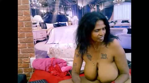 sexyva4u2luv online show from March 2026 12:08:01 AM