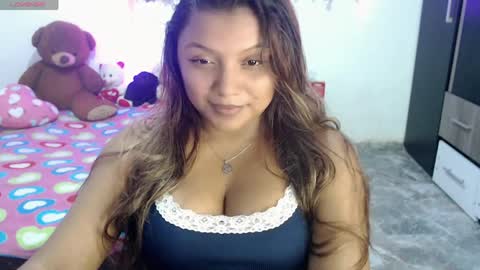 sexyvaldiry online show from April 2026 12:35:02 AM