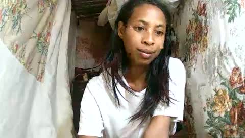 sexyvalie69 online show from September 2025 09:00:02 AM