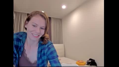 sexyvanila online show from October 2025 08:37:02 PM