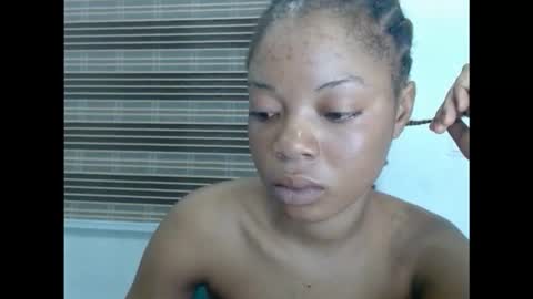 sexyxpeach online show from December 2025 01:02:02 AM