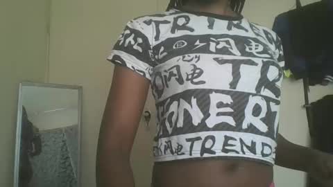 Mel online show from October 2025 09:22:01 AM