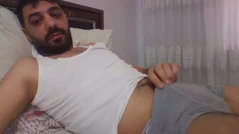 Snapshot of sexyyy_mannn chatting on December 2024 01:47:01 PM sexyyy_mannn online show from December 2024 01:47:01 PM