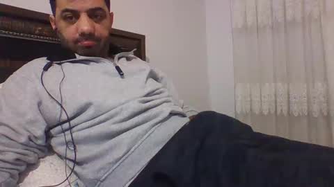 Snapshot of sexyyy_mannn chatting on February 2025 02:38:02 PM sexyyy_mannn online show from February 2025 02:38:02 PM