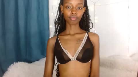 sexyzuriel online show from June 2026 06:24:02 PM