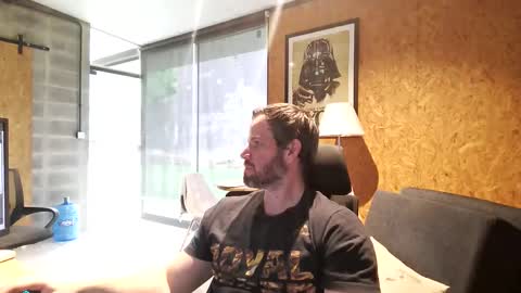 shad0w_hunter online show from February 2026 01:31:02 PM