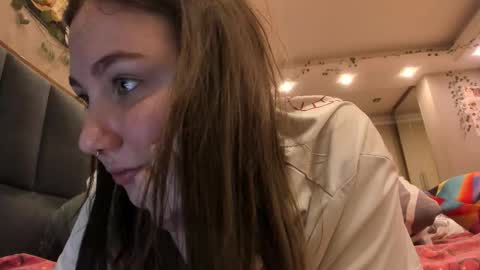 shadow_raffi online show from November 2025 09:58:01 PM