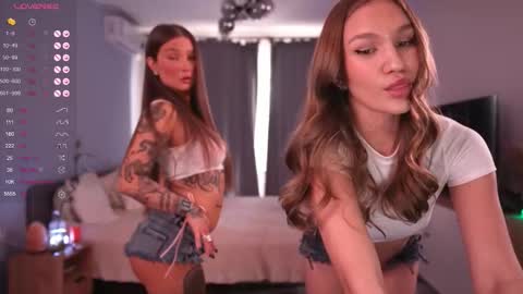 Sindy and Nancy  Next stream 1 December  online show from October 2025 02:04:01 PM