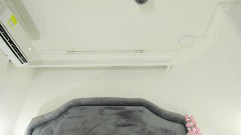 Shaina online show from April 2026 07:58:01 PM