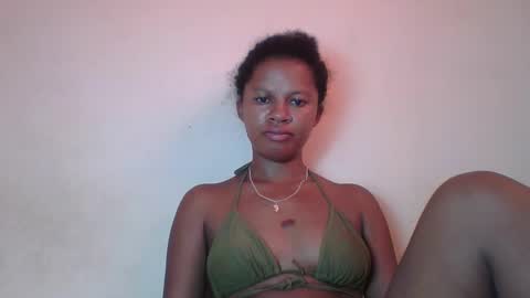 shainnah online show from November 2025 04:50:02 AM