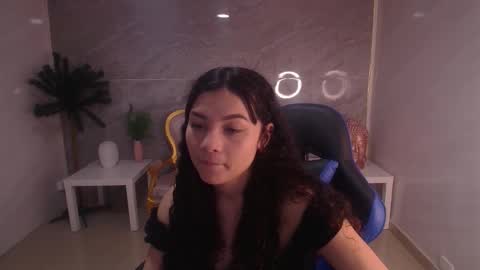 Shalon  online show from March 2025 01:25:02 PM