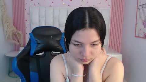 Shalon  online show from December 2025 01:27:02 PM