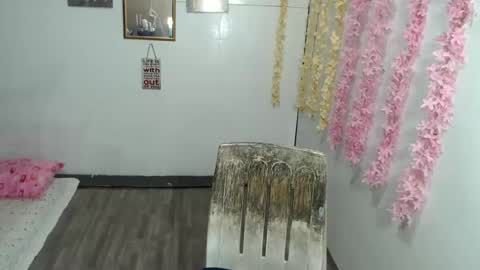 Snapshot of shamcysupsup chatting on January 2025 12:41:02 PM Shamcy online show from January 2025 12:41:02 PM