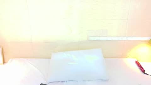 Catalina online show from November 2025 09:14:02 PM