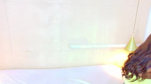 Catalina online show from April 2026 06:35:01 PM