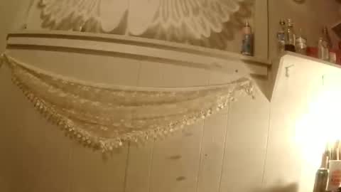 Snapshot of shampooprincess001 chatting on March 2026 08:18:01 AM shampooprincess001 online show from March 2026 08:18:01 AM