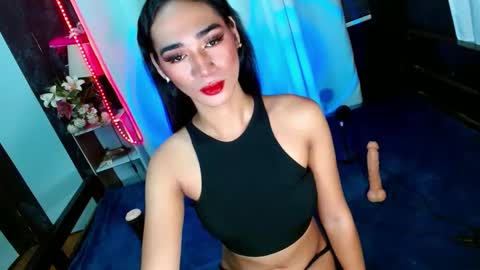 Snapshot of shane_hugexx chatting on December 2024 02:19:02 AM MISS SHANE online show from December 2024 02:19:02 AM