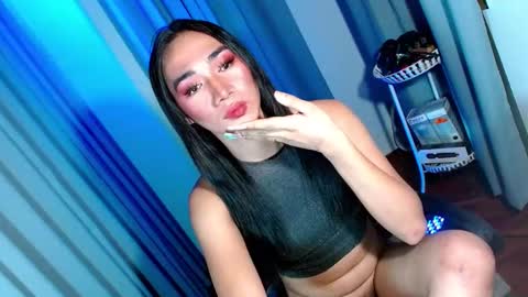 Snapshot of shane_hugexx chatting on January 2025 01:47:01 PM MISS SHANE online show from January 2025 01:47:01 PM