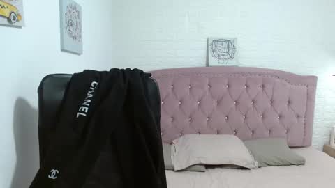 shanelle online show from February 2025 03:24:02 AM