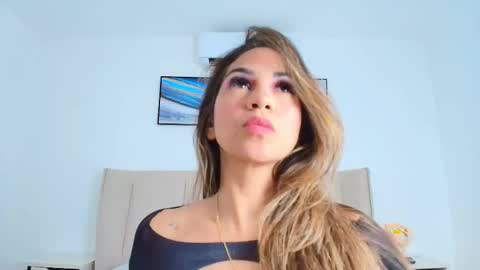 Shanell online show from December 2025 04:35:01 PM