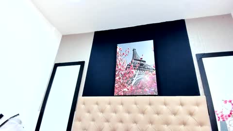 S H A N E L L E   online show from January 2025 01:49:01 PM