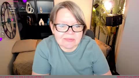 Snapshot of shannonshine chatting on May 2026 06:32:03 AM Shannon online show from May 2026 06:32:03 AM
