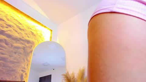 Snapshot of shanntal__ chatting on January 2025 07:08:01 PM Shanntal online show from January 2025 07:08:01 PM