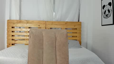 Shantal online show from September 2025 11:57:01 AM