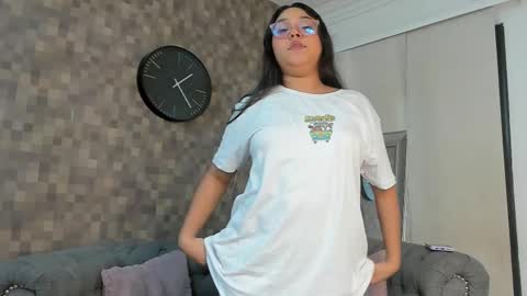 SHANON online show from October 2025 12:13:02 PM